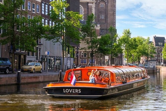Combo Ticket: Xtracold Icebar Amsterdam and 1-Hour Canal Cruise - Xtracold Icebar: The 14°F Experience That’s Actually Fun