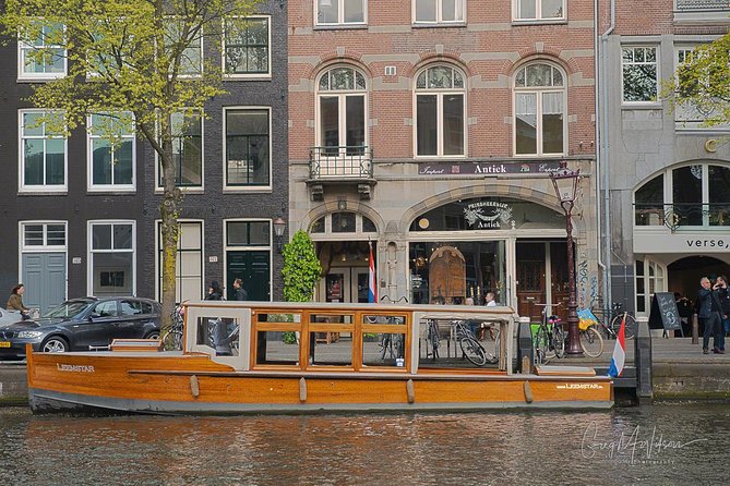 Exclusive Cruise! 90 min - 12 guests max - Book Leemstar! - Included Drinks and Dutch Bites: The Small-Group “Night Out” Feel