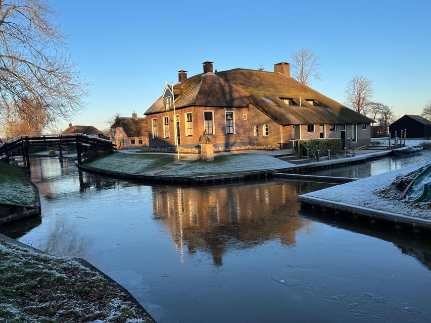 From Amsterdam: Giethoorn Small Group Tour with Boat Ride - Practical Tips for Your Day in Giethoorn