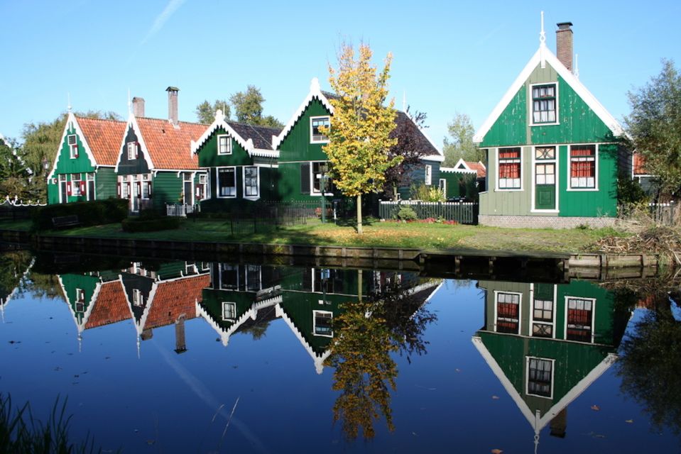 From Amsterdam: Windmills of Zaanse Schans Tour - Your 2.5 hours of free time: how to use it well