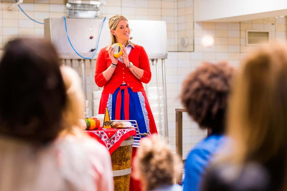 From Amsterdam: Zaanse Schans, Volendam, and Marken Day Trip - Wooden shoes on the agenda: factory visit and what to expect