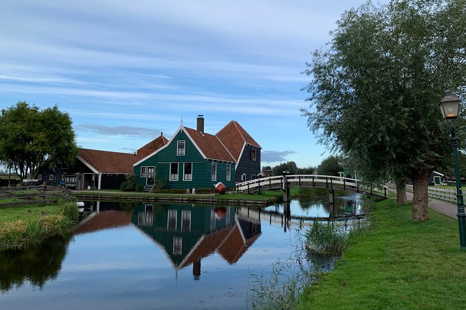 Giethoorn, Afsluitdijk, Zaanse Schans Day Tour Incl Hotel Pick Up - Afsluitdijk: The Enclosing Dike Photo Stop With a Renovation Twist