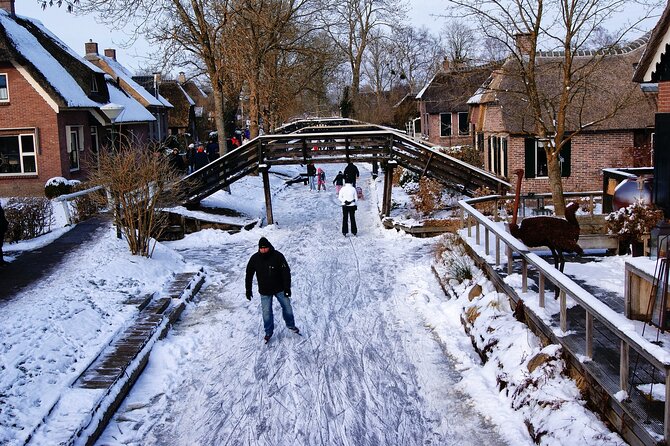 Giethoorn Small-Group Tour from Amsterdam (Max. 8 People) - Included comfort details that matter on a long day