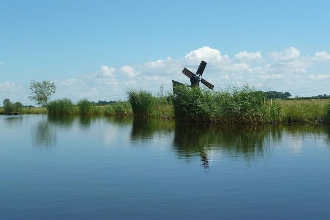 Guided Canoe Adventure with Picnic Lunch in Waterland from Amsterdam - The island picnic lunch: local food, well-timed and well-fed