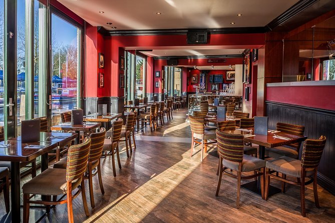Hard Rock Cafe Amsterdam with Set Lunch or Dinner - Service and pacing: what tends to go right (and what can go wrong)