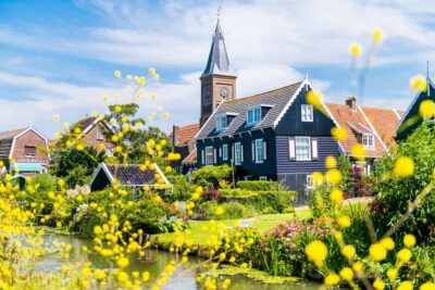 Marken, Volendam, and Edam Full-Day Tour from Amsterdam - Marken Walking Tour: Old-Style Culture on Foot