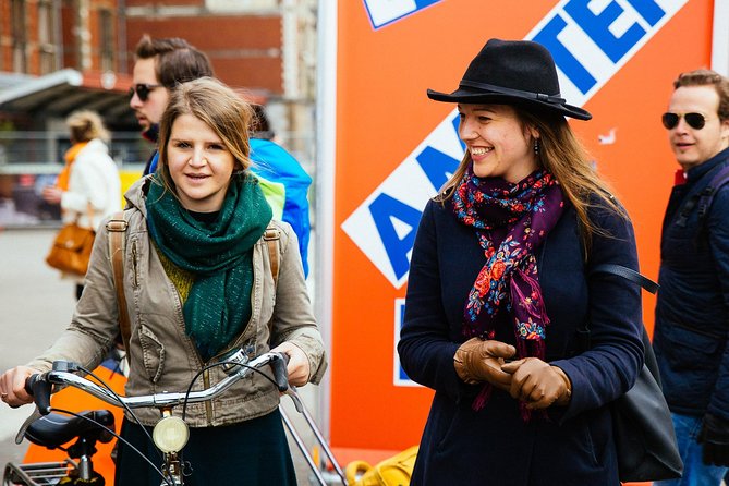 Private City Kickstart Tour: Amsterdam - Dam Square: your orientation anchor in the historical center