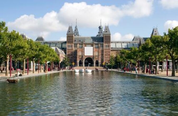 Rijksmuseum Amsterdam Small-Group Tour with Private Upgrade - Guide styles you might notice during your tour
