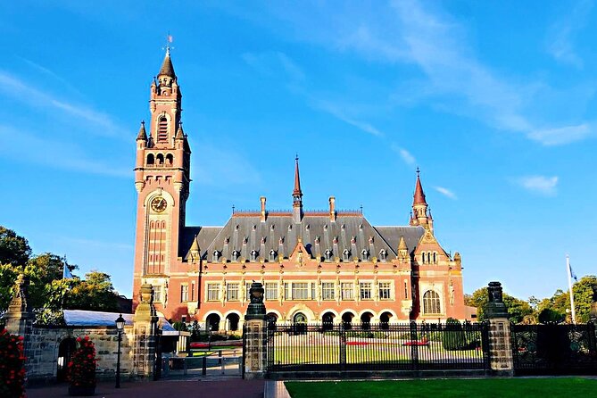 Rotterdam, Delft, The Hague Day Tour Incl. Madurodam/Royal Delft - Cube houses and Erasmus Bridge: modern Rotterdam in two quick hits