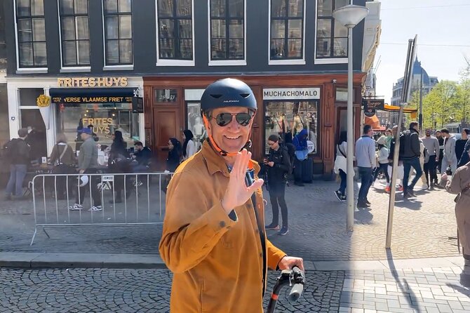 Segway City Tours Amsterdam - Riding style in Amsterdam: bike lanes and constant attention