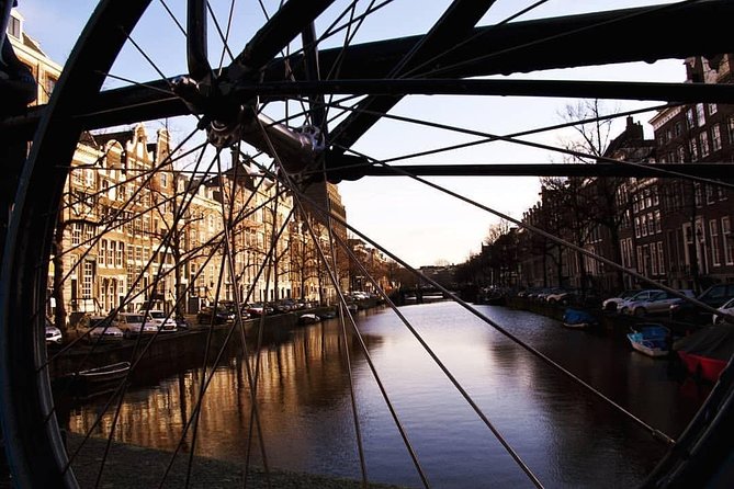 Urban Adventures Amsterdam Bike Tour, Graffiti and Magnet Fishing - Prinseneiland: Tiny Drawbridges and Beautiful Canal Houses
