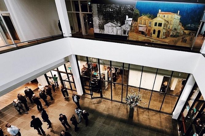 Van Gogh Museum Tour Reserved Entry Semi Private - A 2-hour 30-minute guided circuit inside the museum