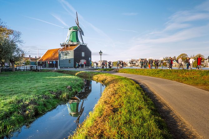 Windmill Tour from Amsterdam, Including Volendam & Marken - What you actually get (included extras vs what you should pay attention to)