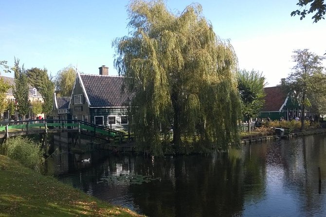 Zaanse Schans 3-Hour Private Tour from central Amsterdam, Airport or Port - Molen De Kat: A Working Paint Mill with a Climb